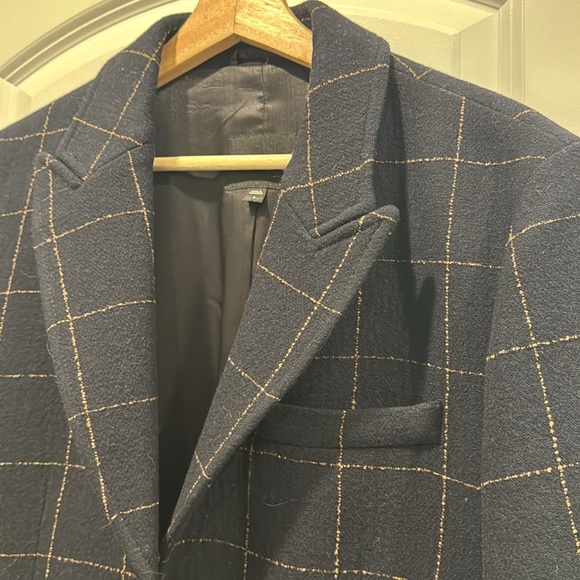 Express Overcoat (Hemmed) - Picture 2 of 7